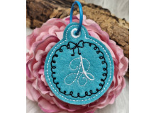 Stickdatei - ITH Anhänger Schleifchen Monogram A